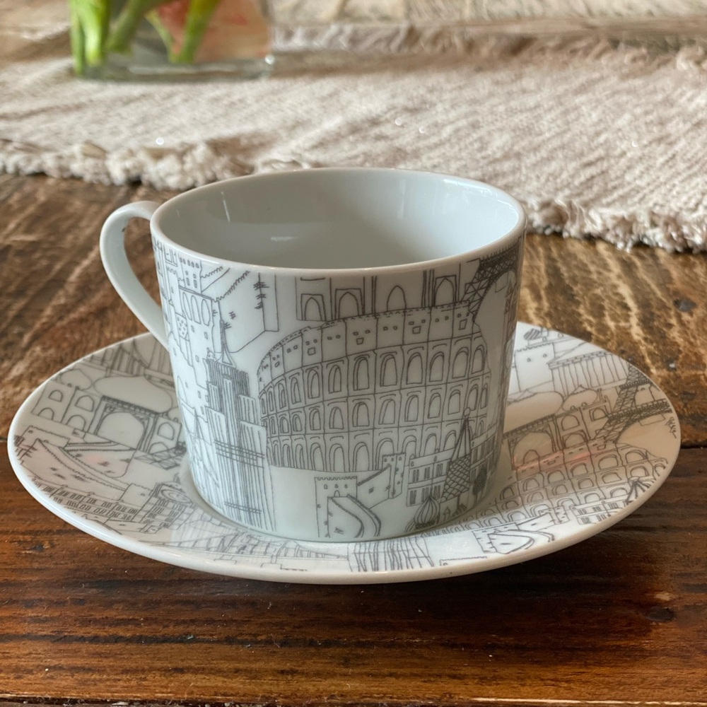 Teacup & Saucer